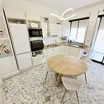 Poerio 7th Floor Jacuzzi Bath Apartment Mestre