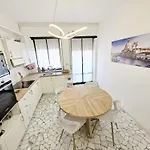 Poerio 7th Floor Jacuzzi Bath * Mestre