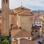 Poerio 7th Floor Jacuzzi Bath