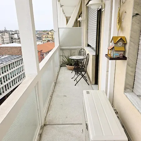 Poerio 7th Floor Jacuzzi Bath Apartamento