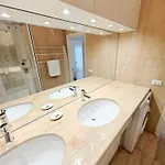 Poerio 7th Floor Jacuzzi Bath Apartment